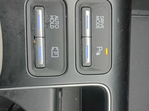 Used 2024 Hyundai Sonata Limited image 36