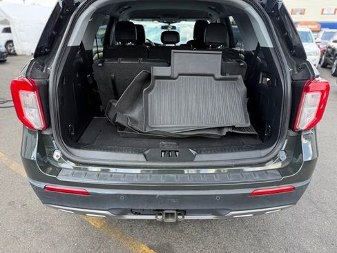 Used 2022 Ford Explorer XLT w/ Equipment Group 202A image 10