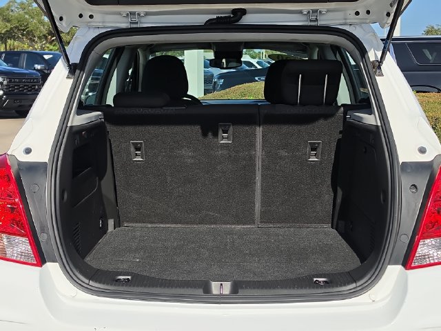 Used 2020 Chevrolet Trax LS FWD image 6