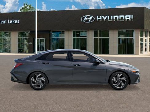 New 2026 Hyundai Elantra SEL Sport FWD image 7