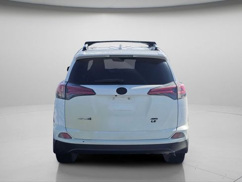Used 2016 Toyota RAV4 LE image 22