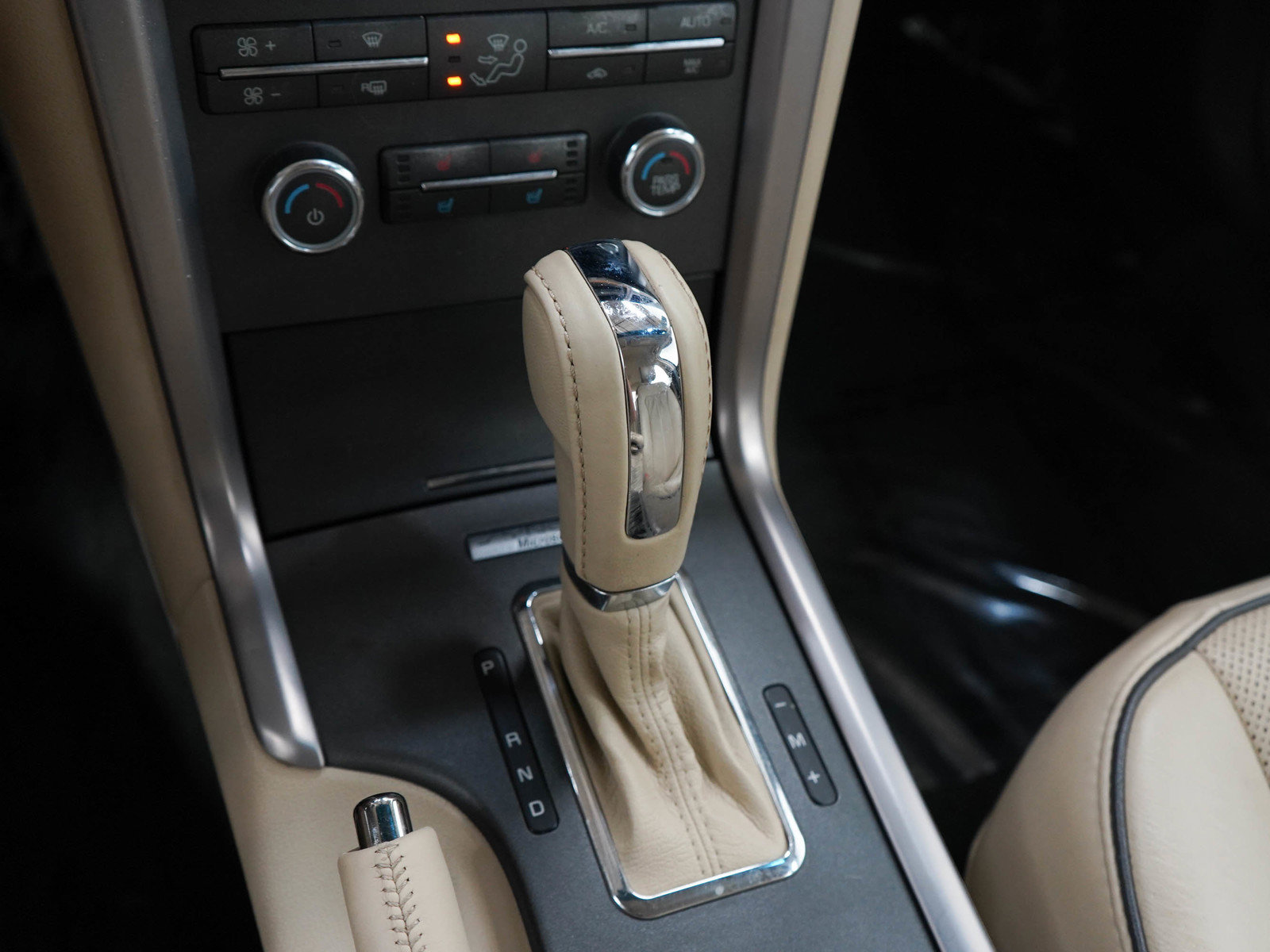 Used 2012 Lincoln MKZ FWD image 19