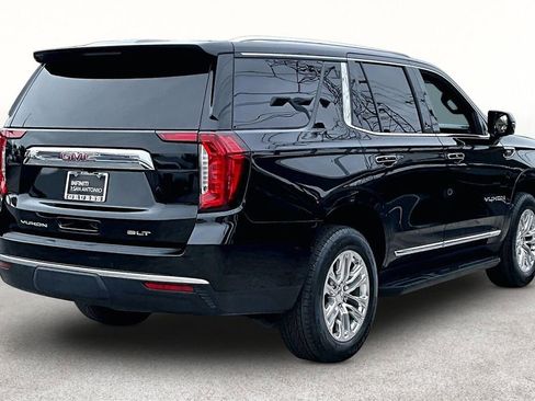 Used 2024 GMC Yukon SLT w/ SLT Luxury Package RWD image 2
