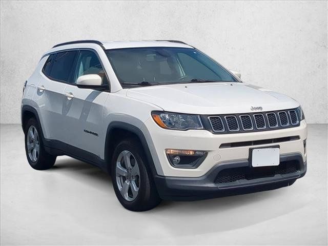 Used 2020 Jeep Compass Latitude FWD image 3