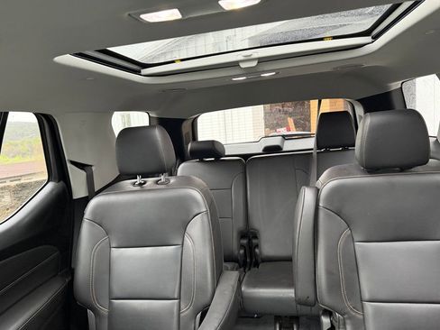 Used 2021 Chevrolet Traverse RS AWD/4WD image 20