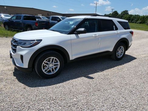 New 2026 Ford Explorer Active AWD/4WD image 7