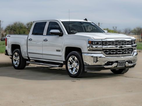 Used 2017 Chevrolet Silverado 1500 LTZ w/ Texas Edition image 7
