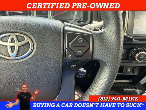 Used 2018 Toyota 4Runner TRD Off-Road Premium AWD/4WD image 27