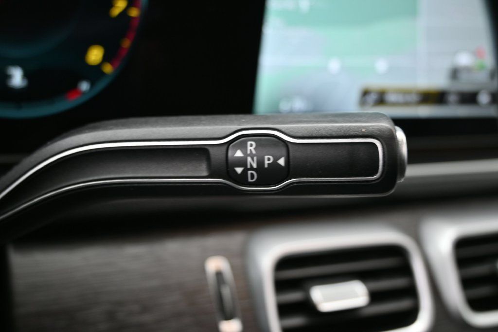 Used 2022 Mercedes-Benz GLE 350 4MATIC w/ Premium Package image 20