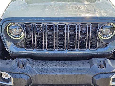 New 2026 Jeep Gladiator Sport AWD/4WD image 3