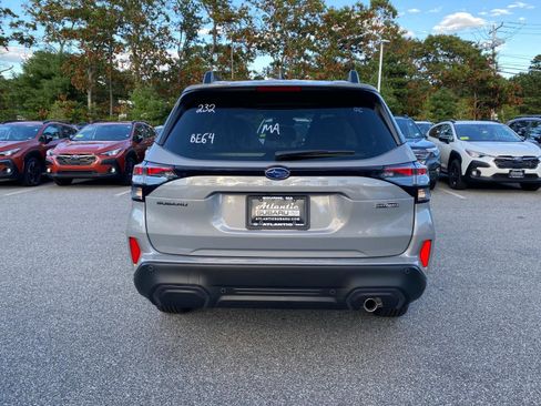 Used 2025 Subaru Forester Limited image 3