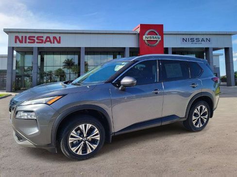 Certified 2021 Nissan Rogue SV w/ Premium Package image 9