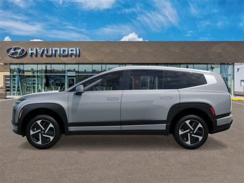 New 2026 Hyundai Ioniq 9 SE image 3