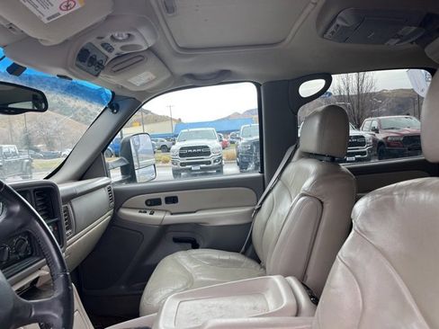 Used 2001 GMC Yukon XL SLT image 12