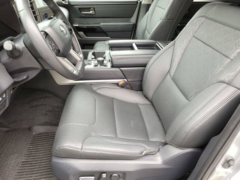 Used 2024 Toyota Tundra Limited AWD/4WD image 16