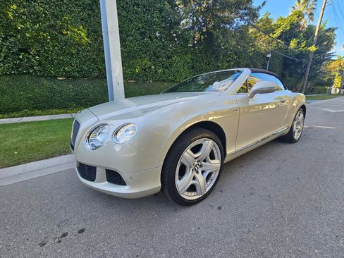 Used 2014 Bentley Continental GT image 35