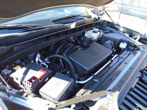 Used 2025 GMC Sierra 1500 SLT image 18