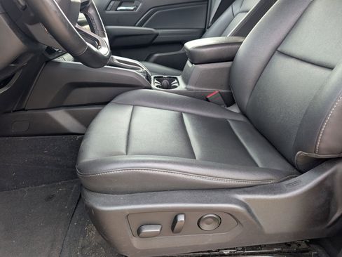 Used 2023 Chevrolet Colorado LT w/ LT Convenience Package III AWD/4WD image 7