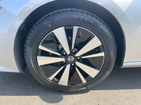 Used 2022 Nissan Altima 2.5 SV w/ SV Premium Package image 31