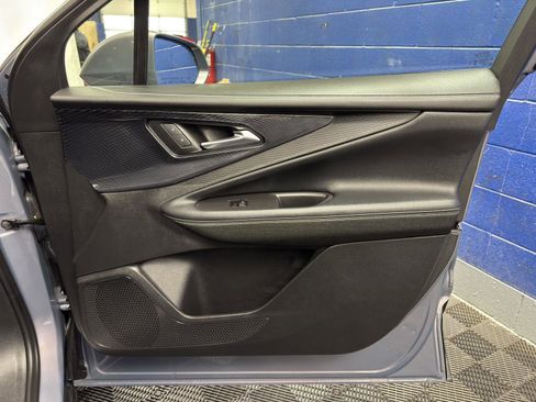 Used 2024 Chevrolet Blazer EV LT image 31