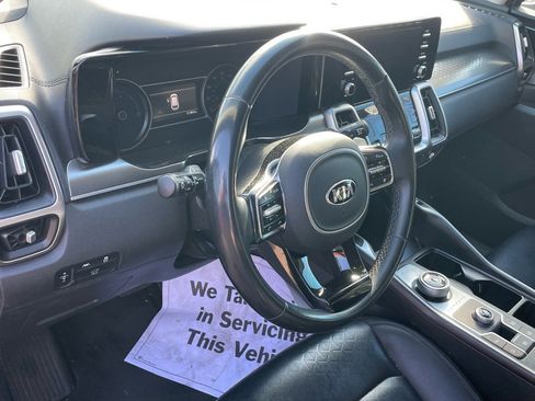 Used 2021 Kia Sorento EX image 6