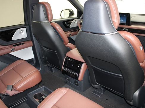 New 2026 Lincoln Aviator Reserve image 35
