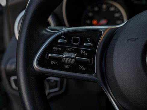 Used 2021 Mercedes-Benz GLC 300 w/ Premium Package image 18