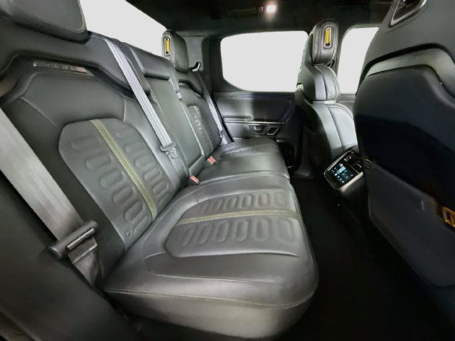 Used 2024 Rivian R1T Adventure Dual AWD/4WD image 25