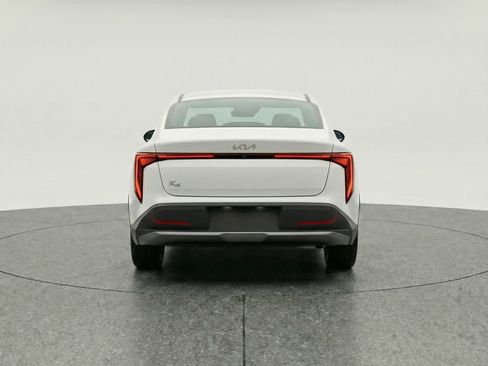 Used 2025 Kia K4 FWD image 7