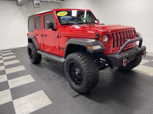 Used 2018 Jeep Wrangler Unlimited Sport S AWD/4WD image 6