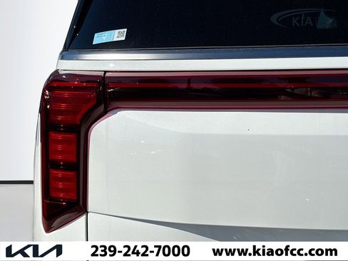 New 2026 Kia Carnival SX image 9