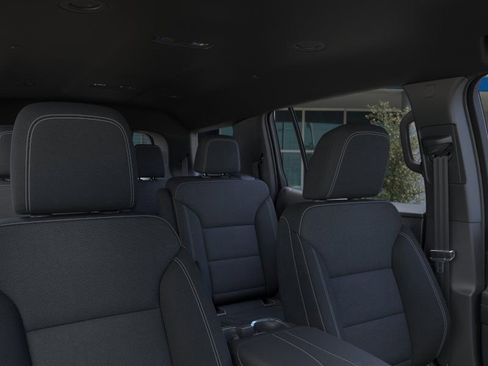 New 2026 Chevrolet Traverse LT w/ Driver Confidence Package image 24