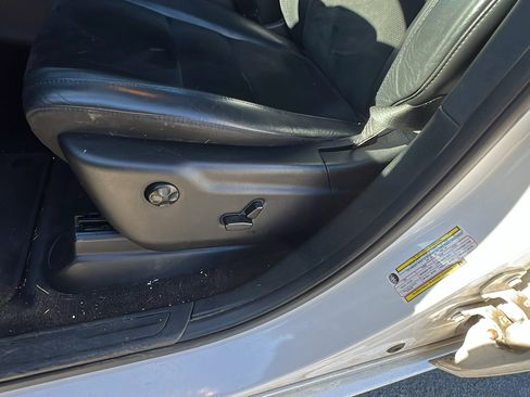 Used 2018 Jeep Grand Cherokee Altitude image 17