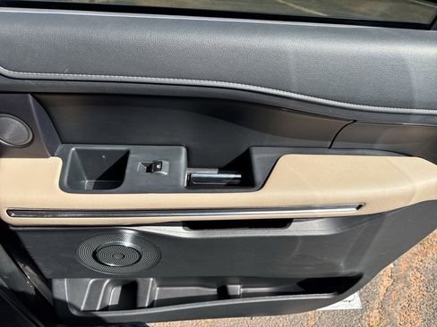 Used 2023 Ford Expedition Max Limited RWD image 41