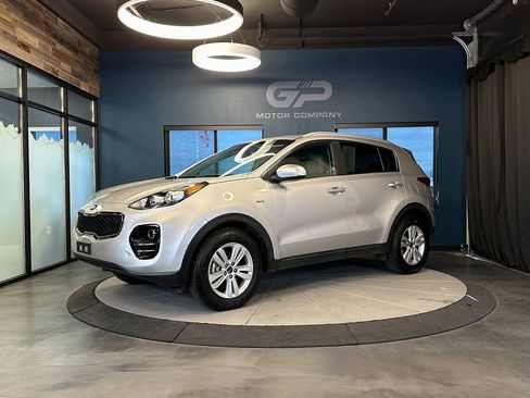 Used 2019 Kia Sportage LX w/ LX Popular Package AWD/4WD image 7