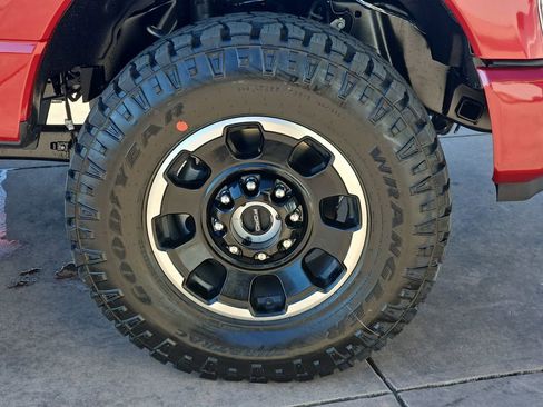 New 2026 Ford F250 Platinum w/ Tremor Off-Road Package image 40