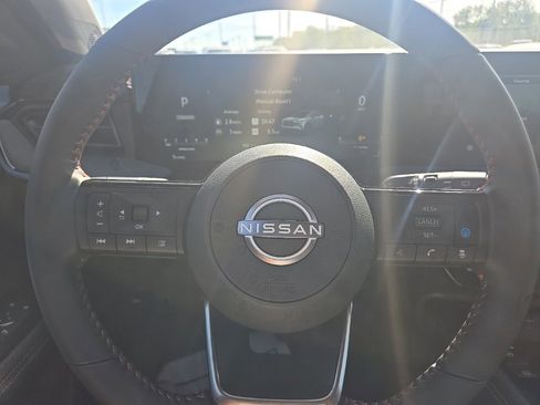 New 2026 Nissan Kicks SR w/ Cold Weather Package image 15