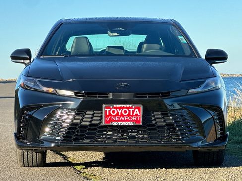 New 2026 Toyota Camry Hybrid w/ Multimedia Upgrade Package image 3