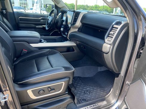 Used 2021 RAM 1500 Laramie AWD/4WD image 14
