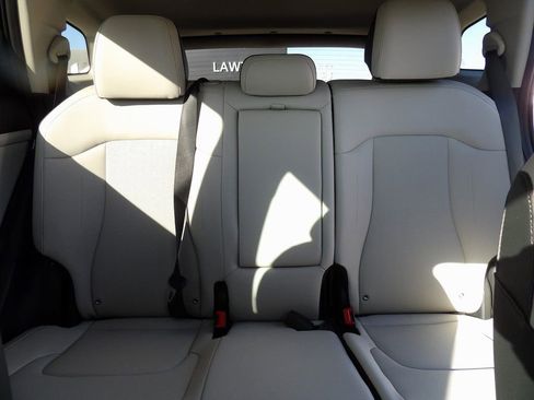 Used 2025 Kia Sportage EX w/ Premium Package FWD image 12