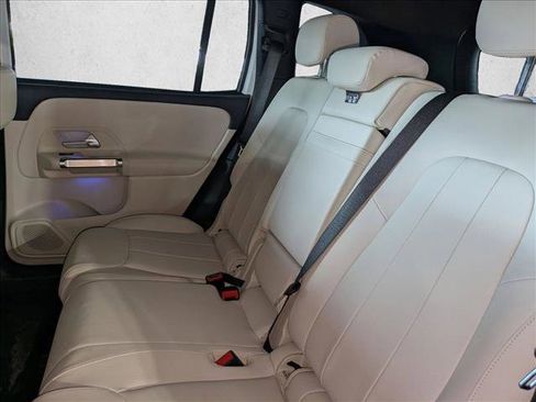 Certified 2025 Mercedes-Benz GLB 250 image 17