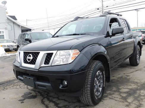 Used 2017 Nissan Frontier PRO-4X w/ Pro-4x Luxury Package image 2