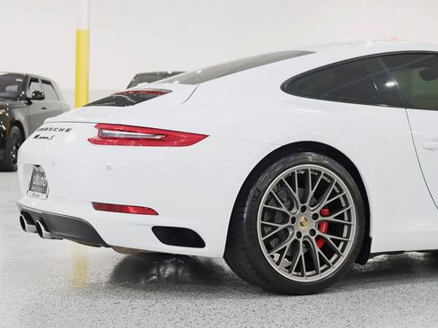 Used 2017 Porsche 911 Carrera S RWD image 10