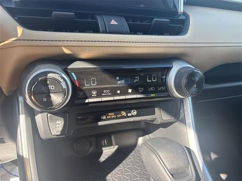 Used 2025 Toyota RAV4 XLE w/ Convenience Package image 19
