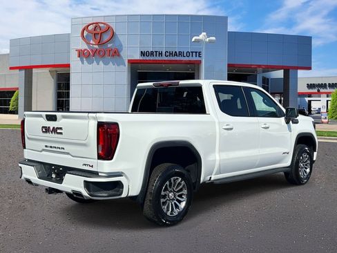 Used 2023 GMC Sierra 1500 AT4 w/ AT4 Premium Package AWD/4WD image 8