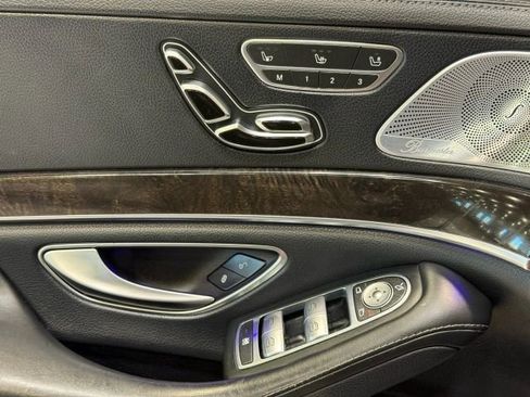 Used 2015 Mercedes-Benz S 550 4MATIC Sedan image 12
