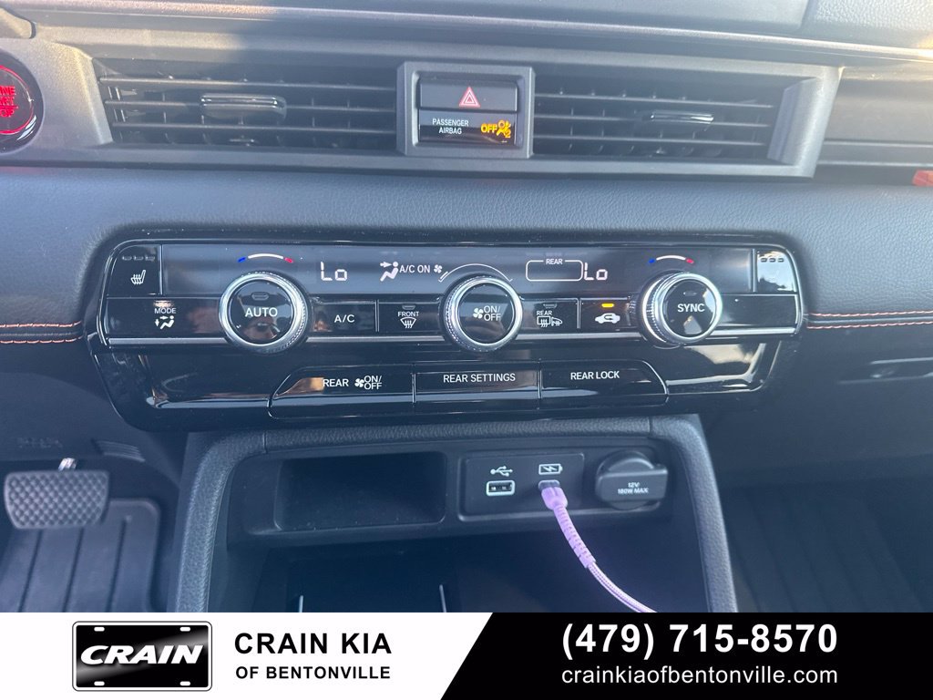 Used 2025 Honda Pilot TrailSport image 28