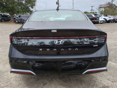 New 2025 Hyundai Sonata SEL image 6