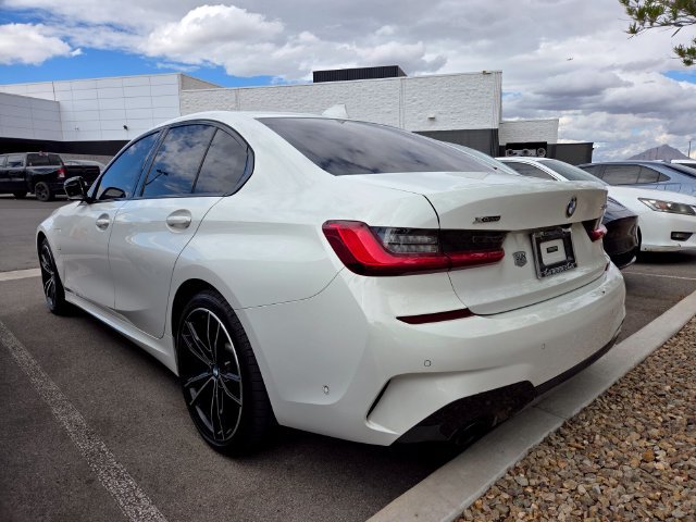 Used 2021 BMW 330e xDrive w/ M Sport Package AWD/4WD image 3