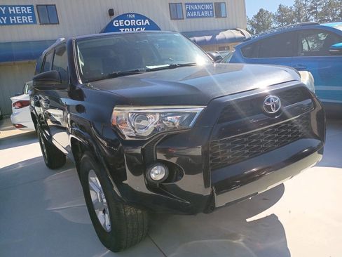 Used 2014 Toyota 4Runner SR5 image 3